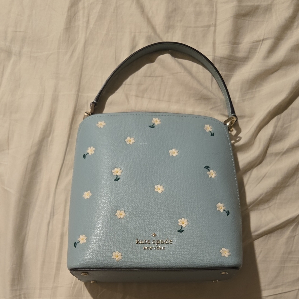 Kate Spade Daisy Bucket Bag